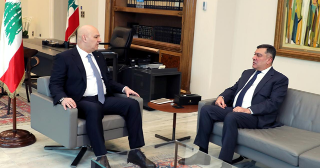 الرئيس عون التقى الحوت وتسلم من وزير الخارجية الجزائري رسالة خطية من تبون