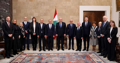 الرئيس عون استقبل سفراء الدول الفرانكوفونية داعمين ودوري وكميل شمعون مهنئين واطلع من نقابة مصانع الأدوية على اوضاع القطاع: ليعد لبنان للعب دوره الصناعي المتميز لتحقيق النمو والنهوض بالاقتصا