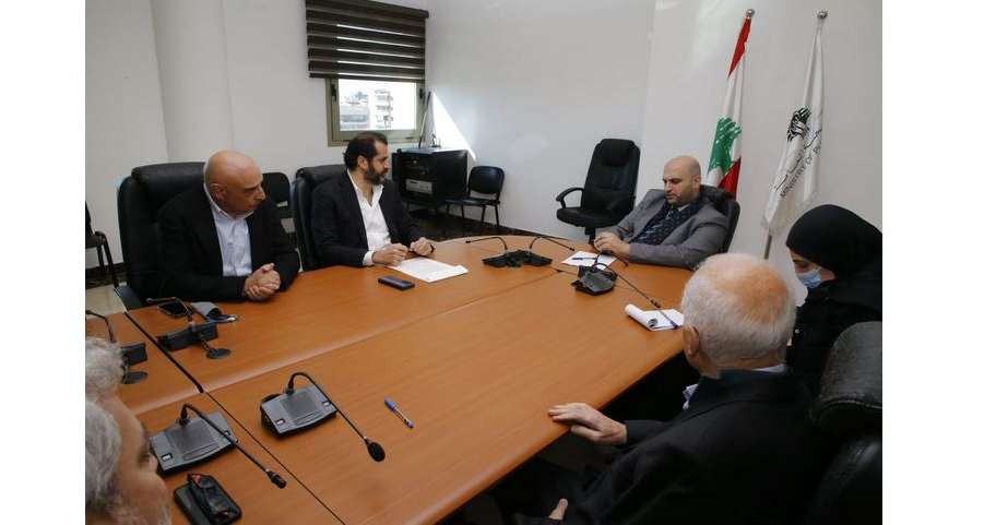 نقابة مستوردي الأدوية وأصحاب المستودعات زارت وزير الصحة للبحث في التعاون وتنظيم القطاع