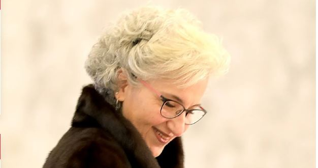 كرامي حددت عطلة المدارس في الجمعة العظيمة والفصح المجيد