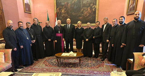 الرئيس عون قطع زيارته الى الفاتيكان وزار مقر الرهبانية المريمية :هذا الصرح هو لجميع اللبنانيين محطة وعلامة رجاء في روما