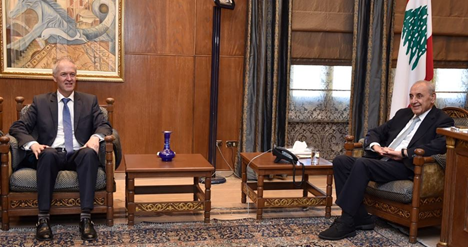 بري بحث مع كاريه في برامج البنك الدولي لاعادة الاعمار واستقبل وزير الصحة وقائد "اليونيفيل" وسفير بلجيكا ووقع القوانين العشرة