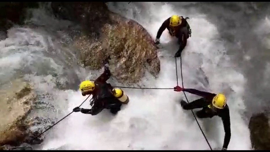 إنتشال جثة رجل مجهول الهوية في طبرجا