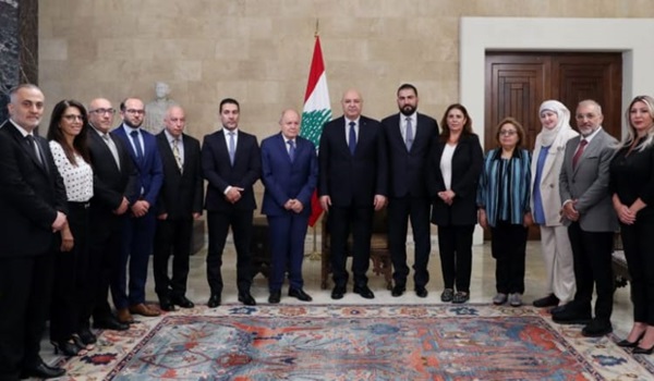 (*) وفد الاتحاد العمالي من بعبدا: تعليق الاضراب في بادرة إيجابية لإعطاء فرصة لمعالجة المطالب