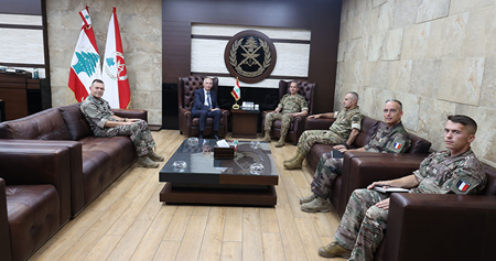 قائد الجيش استقبل السفير الفرنسي ومستشار الأمن القومي التشيكي وقائدا في القيادة الوسطى الأميركية