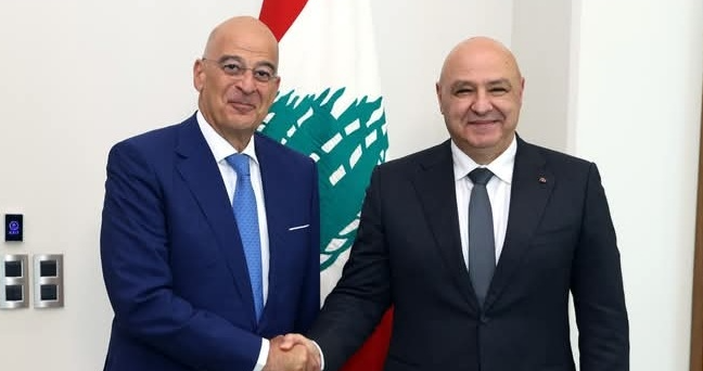 الرئيس عون استقبل وزير الدفاع اليوناني وشكره على دعم بلاده للجيش وعرض مع وزيرة البيئة خطة عمل وزارتها