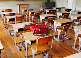 متعاقدو التعليم الأساسي والثانوي استعرضوا مع بهية الحريري ومسؤولين تربويين مطالبهم واحتياجاتهم