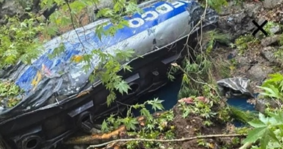 (*) سقوط صهريج على طريق فيطرون - كفردبيان