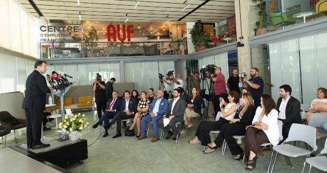 شحادة يحث النواب على تعجيل إقرار قانون الجمهورية الرقمية: خطوة نحو المستقبل