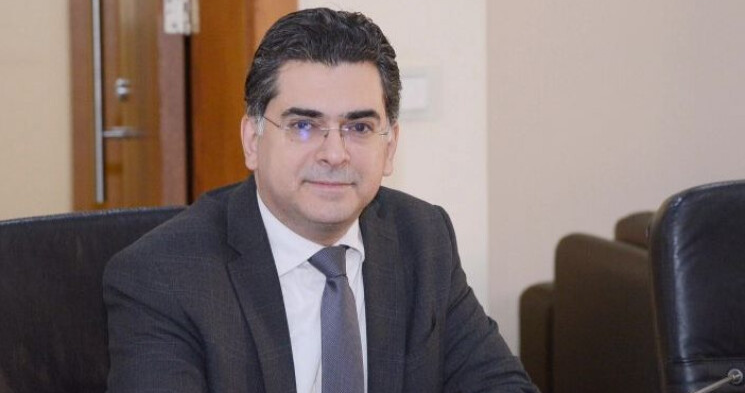 وزير الإعلام ينوّه بقرار نقابة المحامين إلغاء الإذن المسبق للظهور